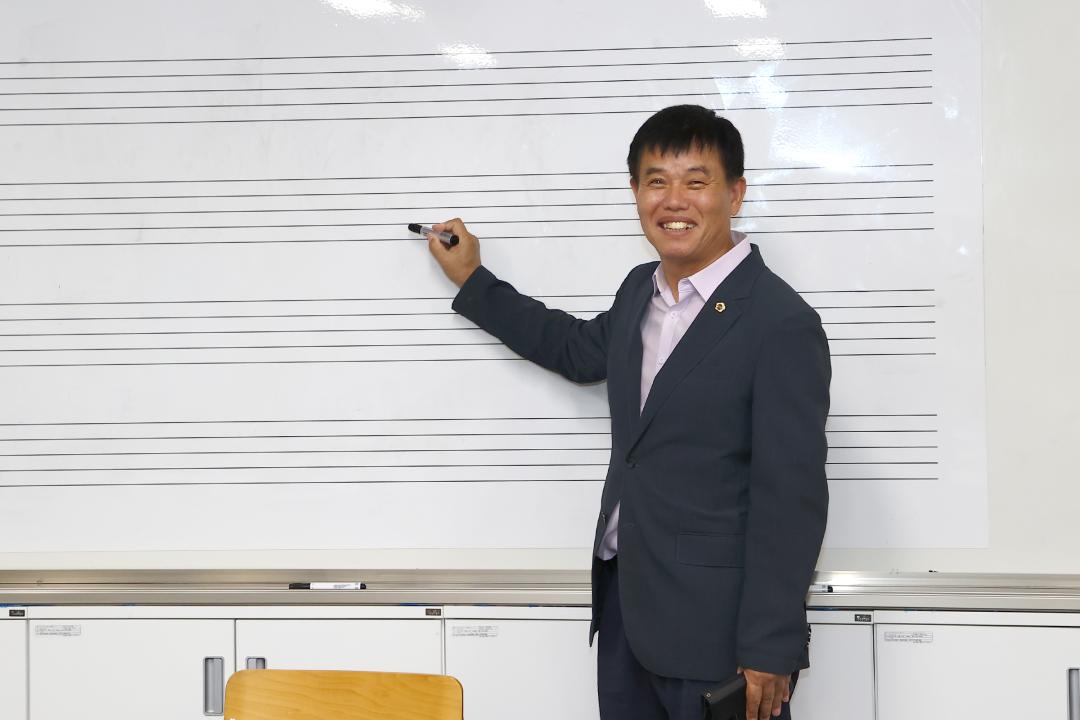 '강원특별자치도의회 교육위원회 의정연찬회' 게시글의 사진(48) '2025-07-17 강원특별자치도의회 교육위원회 의정연찬회 (50)(강원예술고등학교).jpg'