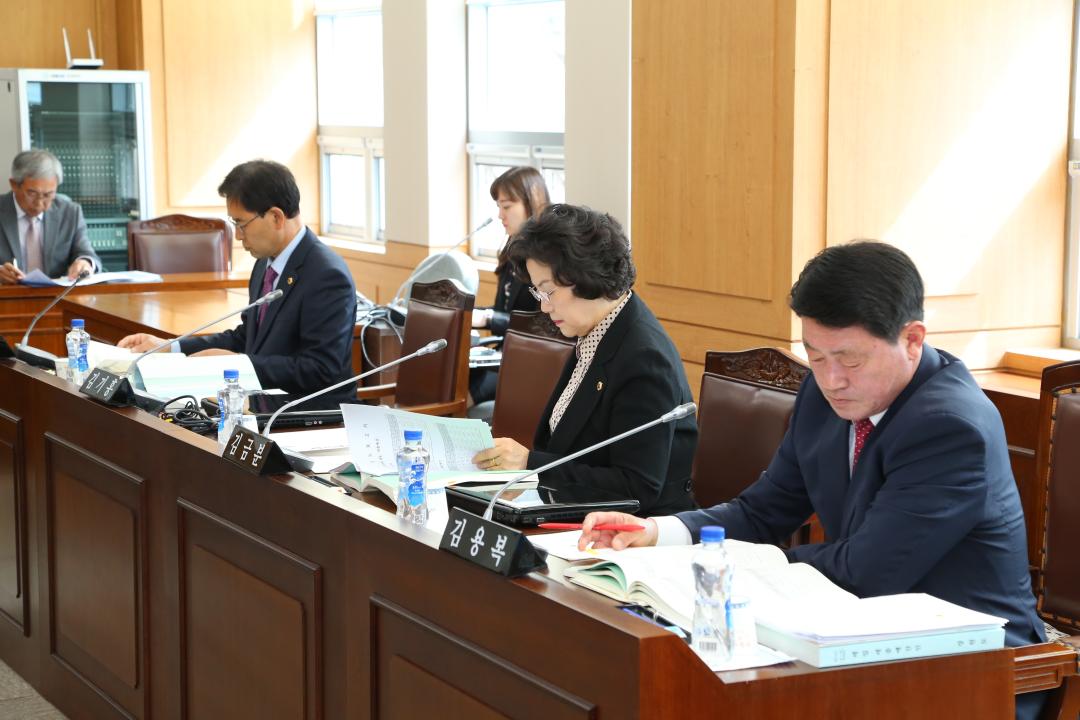 '제263회 제3차 농림수산위원회' 게시글의 사진(1) '2017-04-11 제263회 제3차 농림수산위원회 (1).JPG'