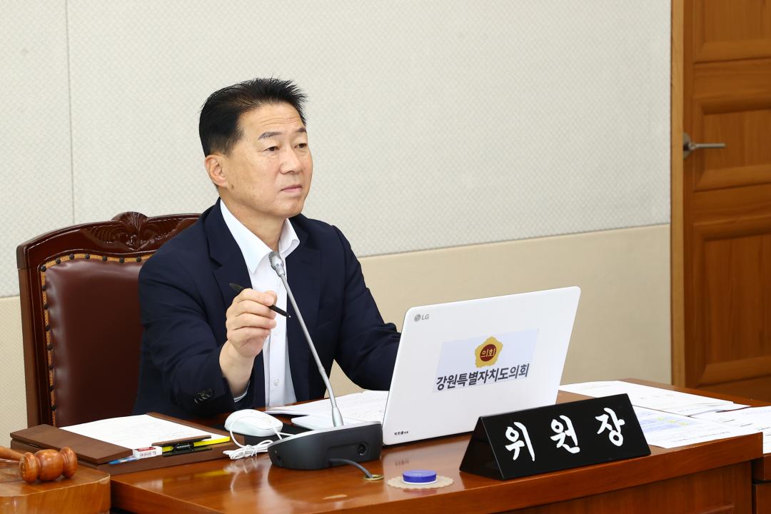 '제339회 제3차 경제산업위원회' 게시글의 사진(4) '2025-07-11 제339회 제3차 경제산업위원회 (4).jpg'