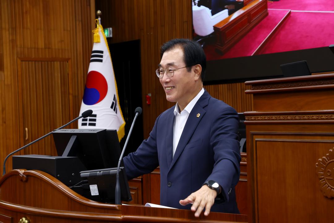 '2025 강원특별자치도 청소년 정책전달식 및 강원특별자치도의회 견학' 게시글의 사진(37) '2025-08-29 2025 강원특별자치도 청소년 정책전달식 및 강원특별자치도의회 견학 (38).jpg'