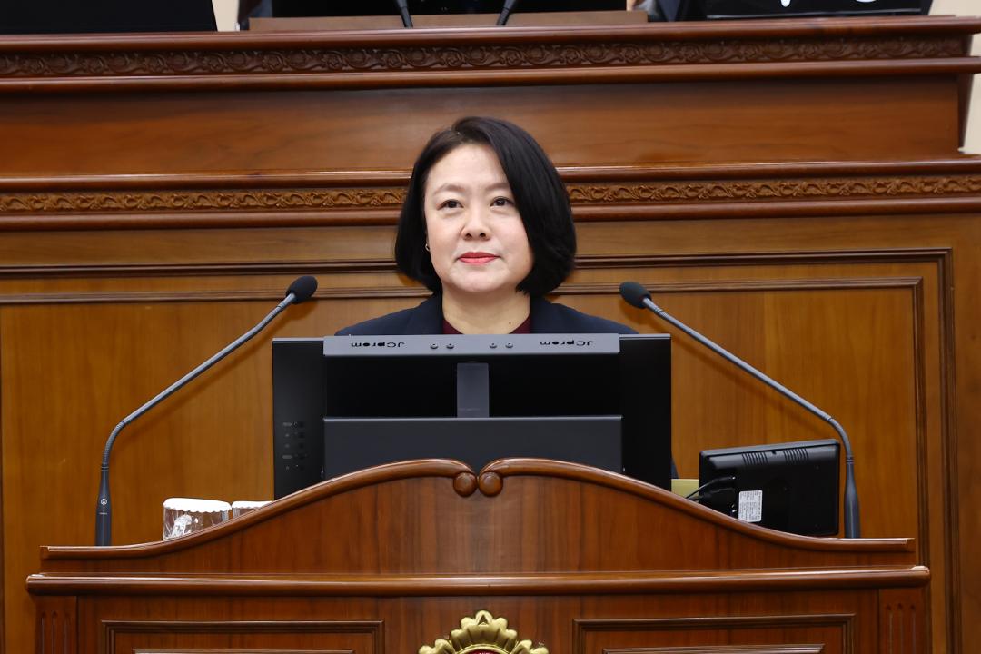 '제341회 제5차 본회의' 게시글의 사진(58) '2025-10-23 제341회 제5차 본회의 (59) 5분자유발언 박윤미의원.jpg'