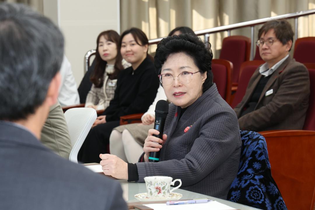 '제334회 교육위원회 현지시찰' 게시글의 사진(15) '2025-02-06 제334회 교육위원회 현지시찰(강원특별자치도교육청 학생교육원) (15).jpg'