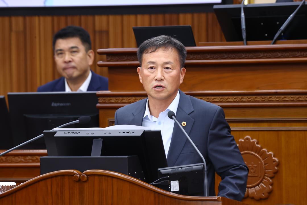 '제339회 제2차 본회의' 게시글의 사진(42) '2025-07-17 제339회 제2차 본회의 (42) 5분자유발언 김왕규의원.jpg'
