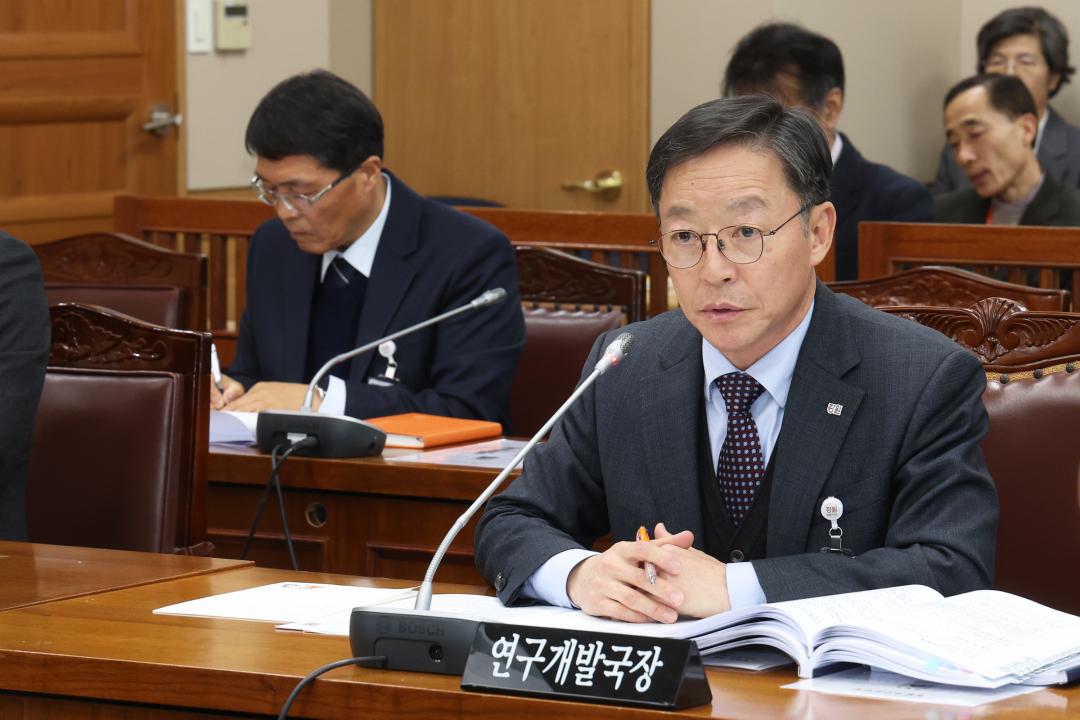 '제334회 제1차 농림수산위원회' 게시글의 사진(23) '2025-02-05 제334회 제1차 농림수산위원회 (23).jpg'