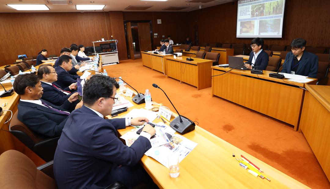 '강원특별자치도의회 한일국제교류협회 2025년 일본 돗토리현 방문' 게시글의 사진(119) '2025-07-29 강원특별자치도의회 한일국제교류협회 2025년 일본 돗토리현 방문 (137)_05_돗토리현의회 의견교환회.jpg'