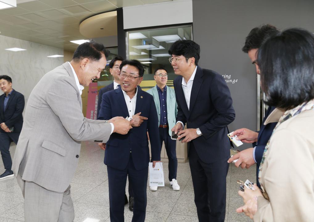 '강원특별자치도의회 방문(충청남도의회 운영위원회)' 게시글의 사진(1) '2025-09-30 충청남도의회 운영위원회 방문 (2).JPG'