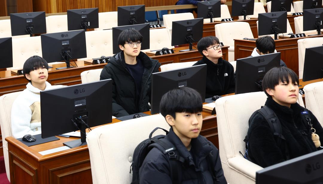 '강원특별자치도의회  견학(남춘천중학교)' 게시글의 사진(8) '2025-12-30 남춘천중학교 견학 (17).jpg'