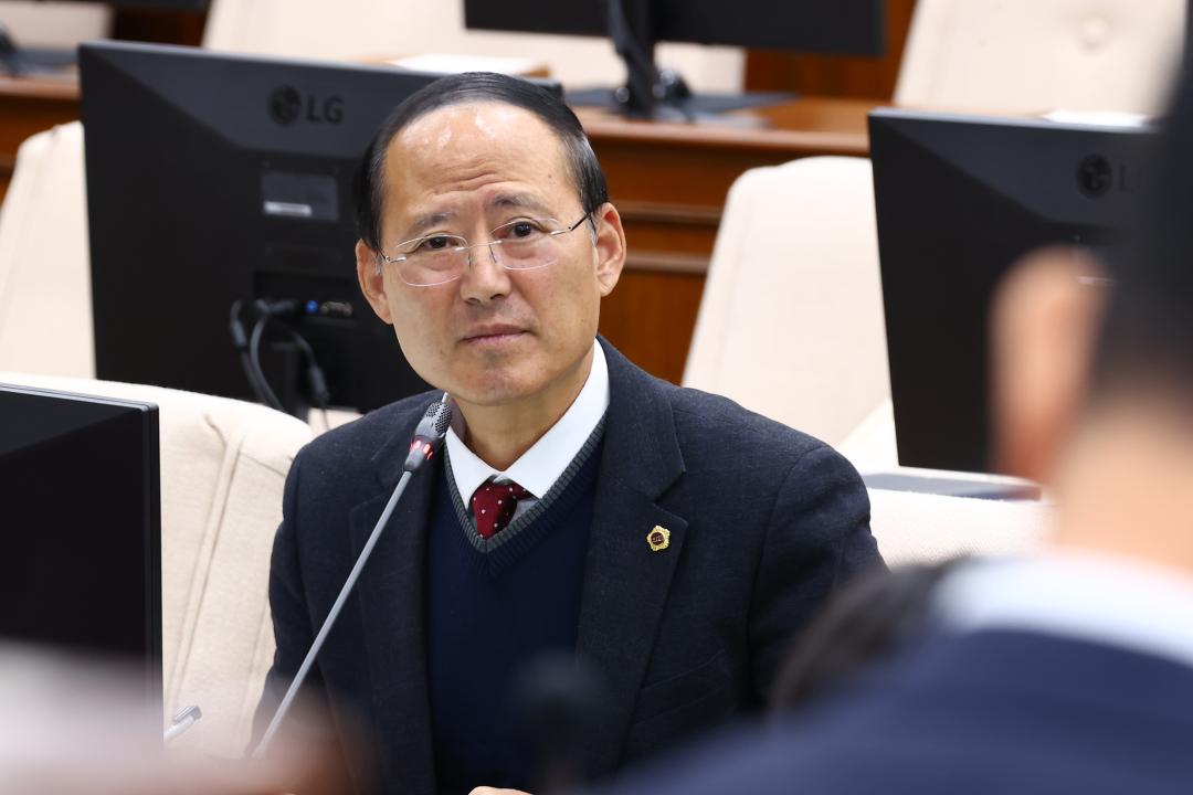 '제342회 제1차 예산결산특별위원회' 게시글의 사진(22) '2025-12-01 제342회 제1차 예산결산특별위원회 (22).jpg'