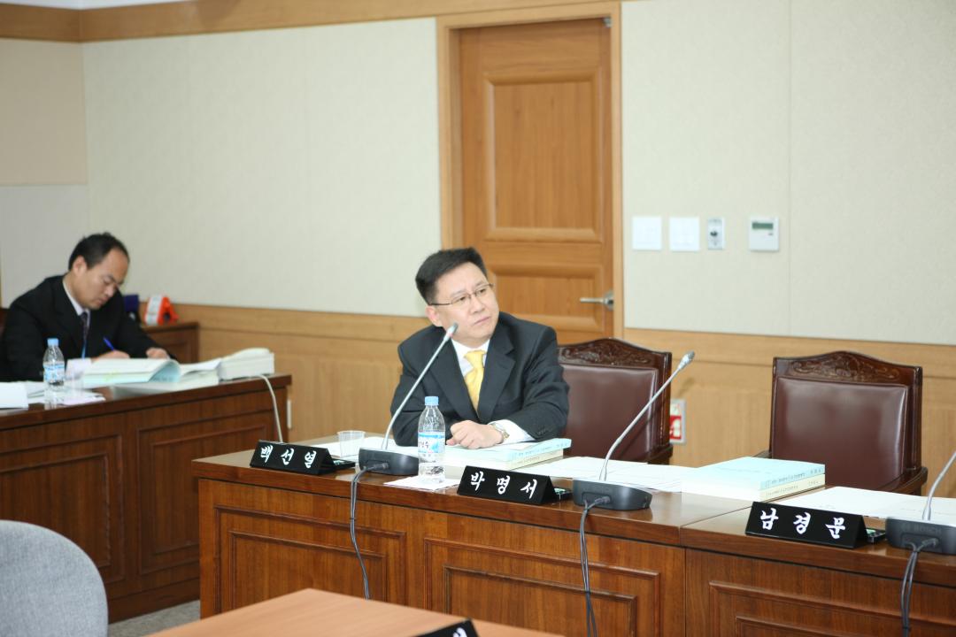 '201회 임시회' 게시글의 사진(2) '2010-04-13 201회 임시회 (2).jpg'