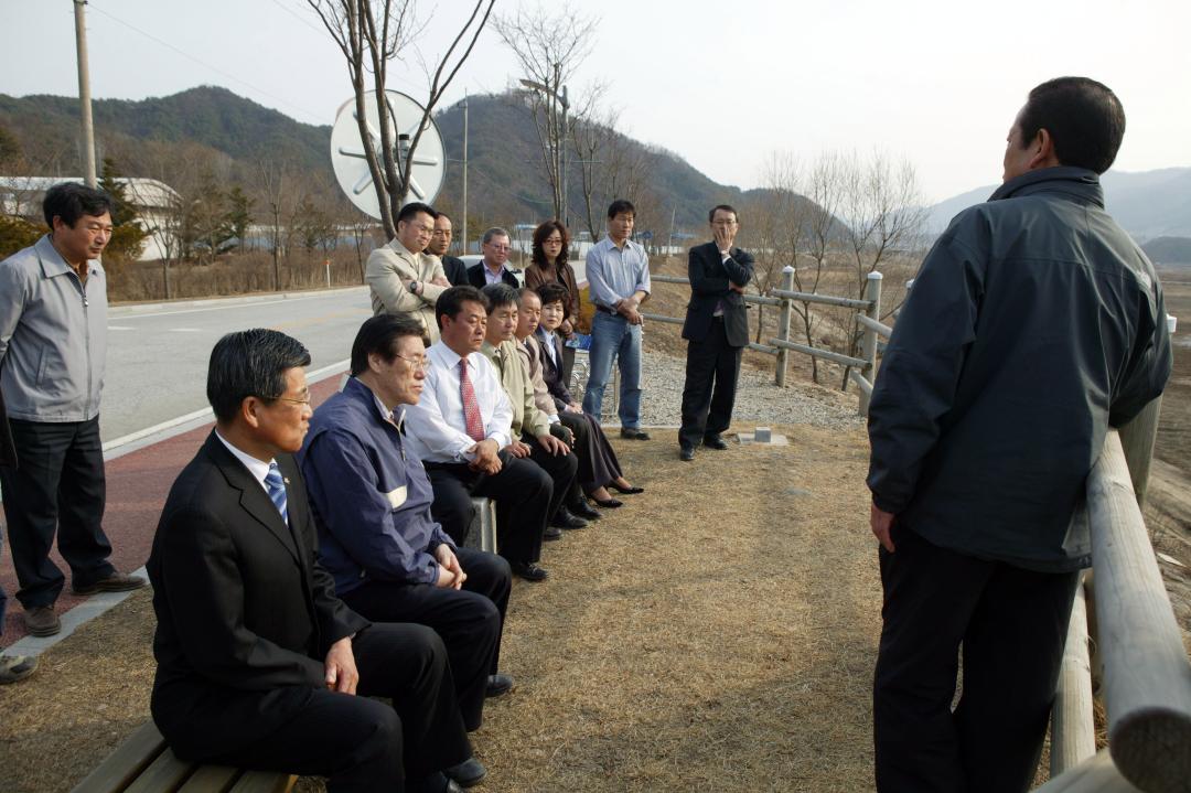 '양구지역 관광자원개발 현지시찰' 게시글의 사진(3) '2008-03-18 양구지역 관광자원개발 현지시찰 (3).jpg'