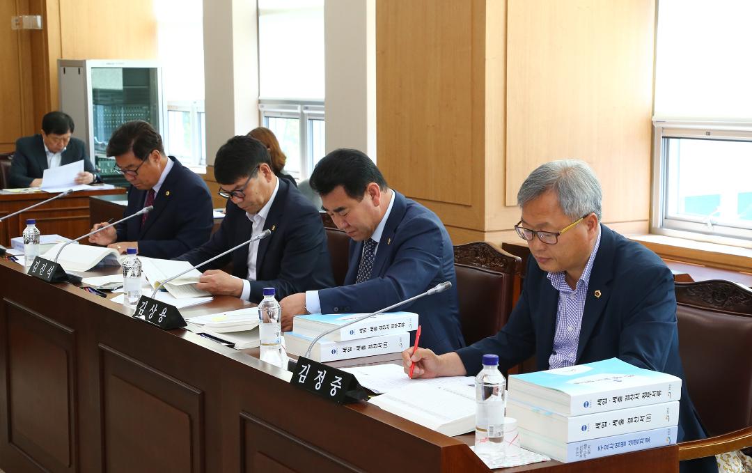 '제282회 제3차 농림수산위원회' 게시글의 사진(9) '2019-06-11 제282회 제3차 농림수산위원회 (9).jpg'