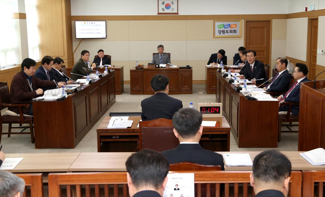 '제270회 제5차 기획행정위원회' 게시글의 사진(1) '2018-01-17 제270회 제5차 기획행정위원회 (1).jpg'