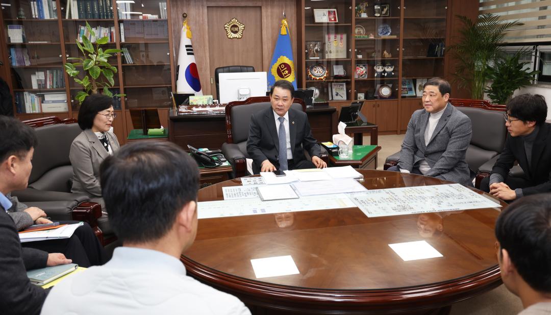 '강원 소방노조 간담 및 감사패 전달식' 게시글의 사진(5) '2025-04-14 강원 소방노조 간담 및 감사패 전달식 (4).jpg'