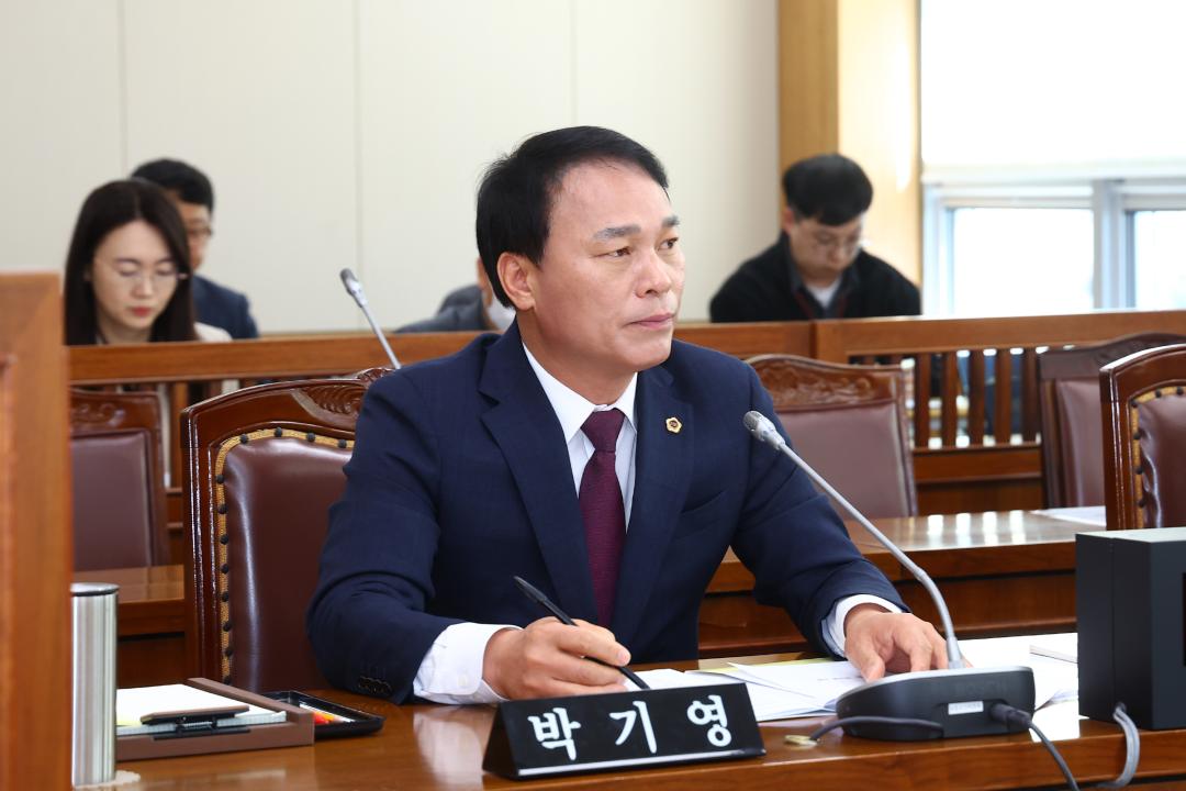 '제344회 제1차 농림수산위원회' 게시글의 사진(23) '2026-03-26 제344회 제1차 농림수산위원회 (22).jpg'