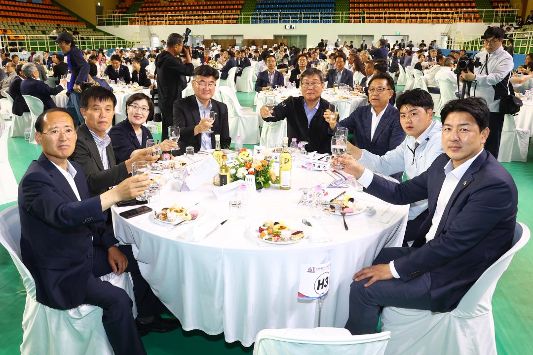 '제61회 강원특별자치도민체육대회 리셉션 및 개막식' 게시글의 사진(18) '2026-06-12 제61회 강원특별자치도민체육대회 리셉션 및 개막식 (18).jpg'