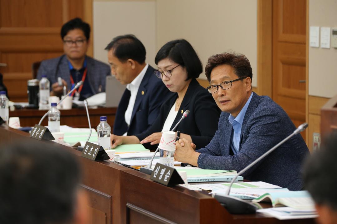 '제283회 제3차 농림수산위원회' 게시글의 사진(8) '2019-07-08 제283회 제3차 농림수산위원회 (8).JPG'