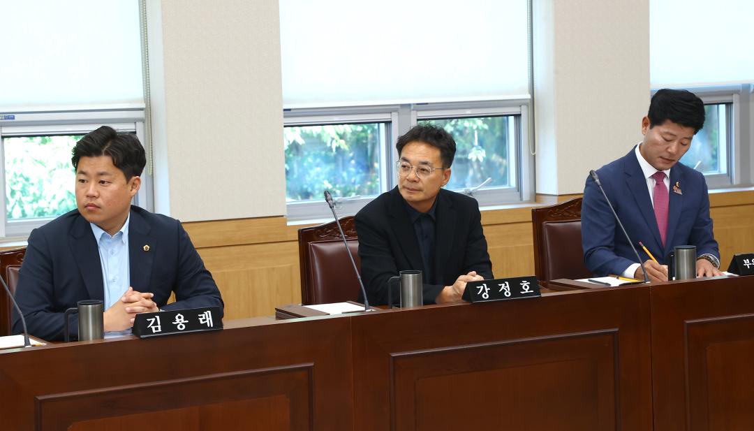 '제346회 제1차 의회운영위원회' 게시글의 사진(18) '2026-06-09 제346회 제1차 의회운영위원회 (18).jpg'