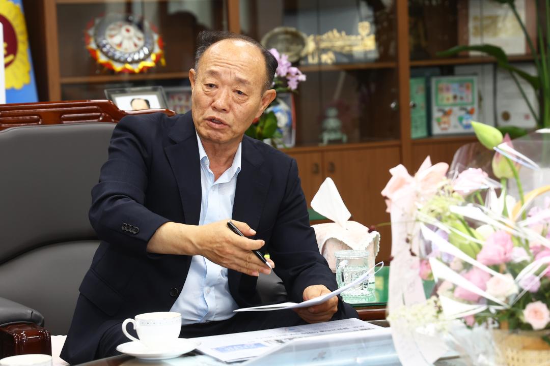 '강원특별자치도의회 방문(원주 문막 번영회)' 게시글의 사진(3) '2026-08-24 강원특별자치도의회방문(원주 문막 번영회) (3).jpg'
