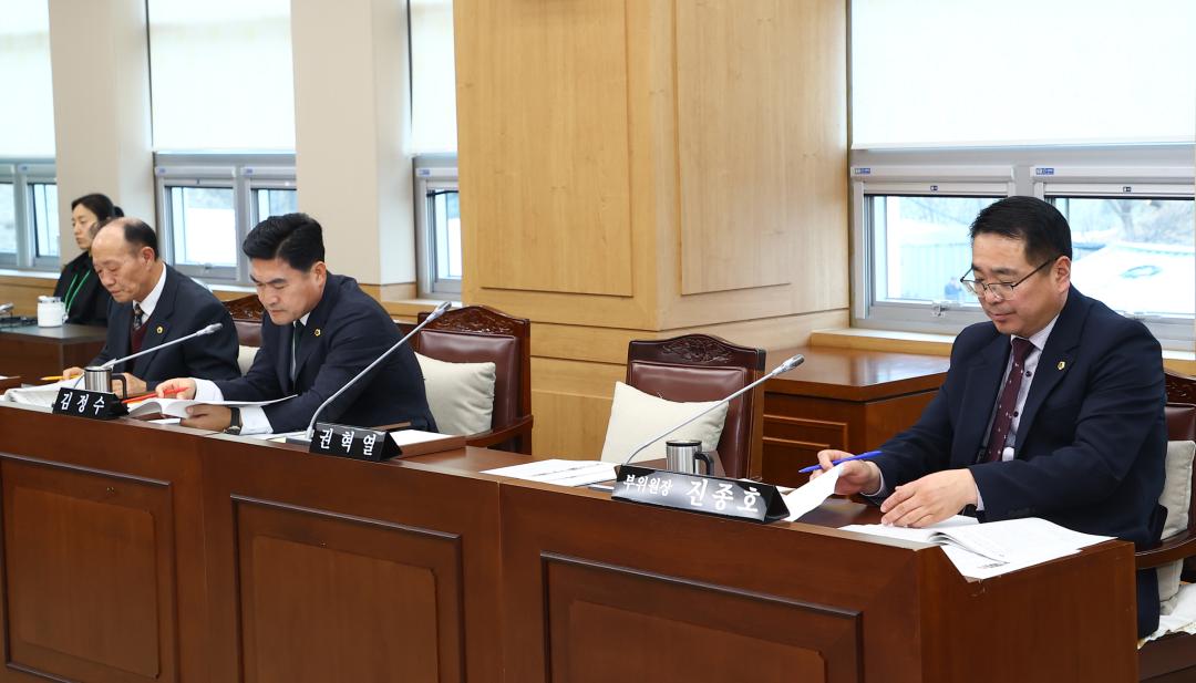 '제343회 제2차 농림수산위원회' 게시글의 사진(16) '2026-02-05 제343회 제2차 농림수산위원회 (16).jpg'