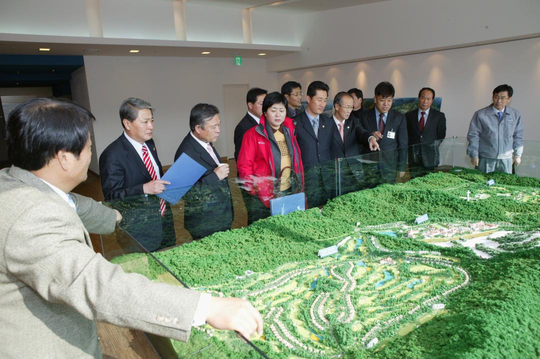 '동계올림픽 관련시설 준비상황 현지확인' 게시글의 사진(1) '2006-11-21 동계올림픽 관련시설 준비상황 현지확인 (1).jpg'