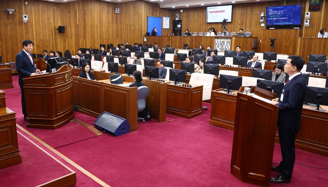 '제344회 제2차 본회의(2026년도 제1회 도정 및 교육행정에 관한 질문)' 게시글의 사진(102) '2026-04-02 제344회 제2차본회의(2026년도 제1회 도정 및 교육행정에 관한 질문) (106) 김기철 의원.jpg'