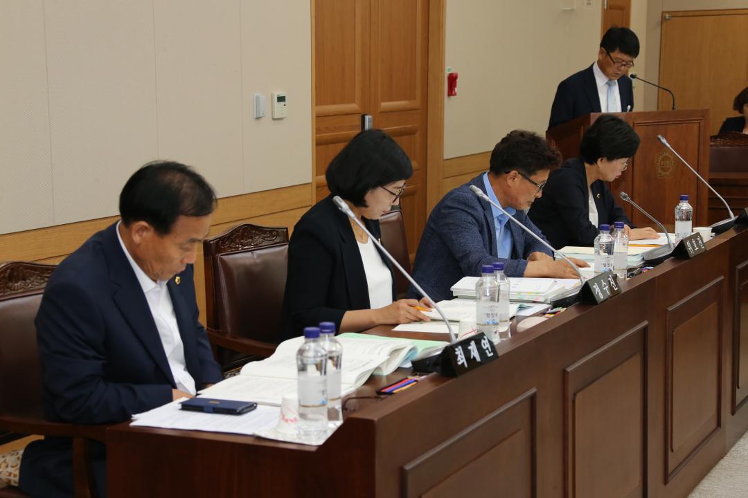 '제283회 제3차 농림수산위원회' 게시글의 사진(13) '2019-07-08 제283회 제3차 농림수산위원회 (13).JPG'