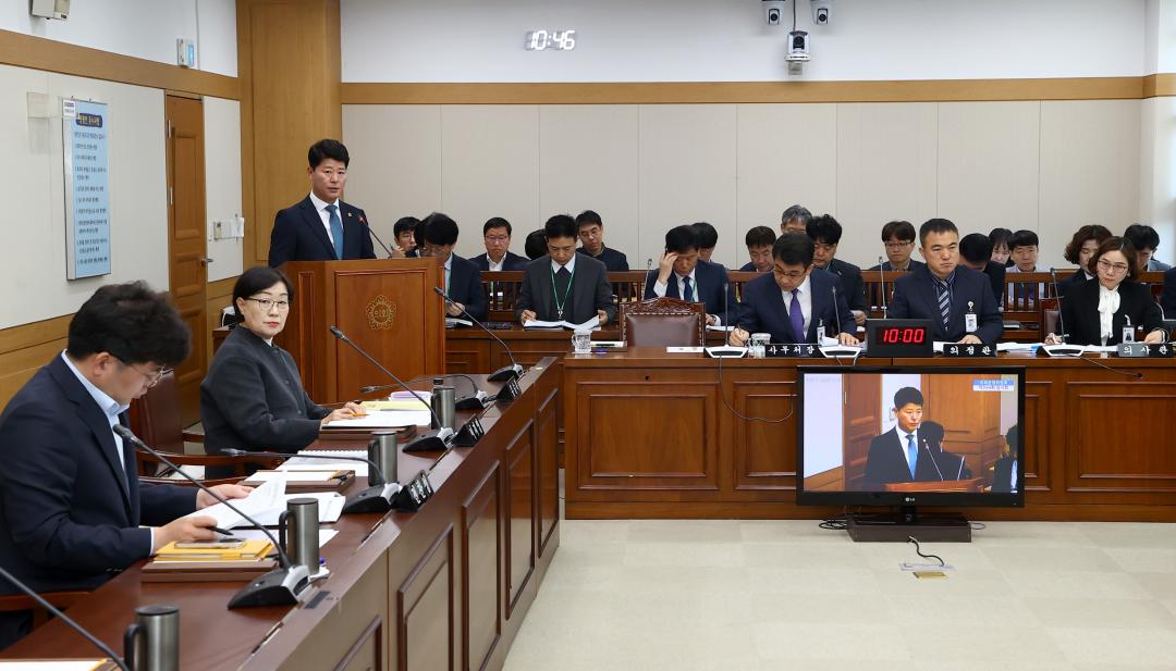 '제344회 제1차 의회운영위원회' 게시글의 사진(17) '2026-03-24 제344회 제1차 의회운영위원회 (17).jpg'