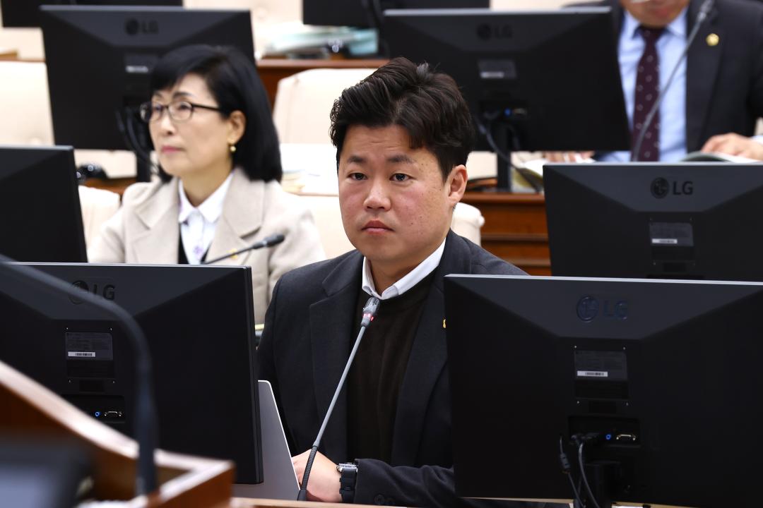 '제342회 제1차 예산결산특별위원회' 게시글의 사진(35) '2025-12-01 제342회 제1차 예산결산특별위원회 (35).jpg'