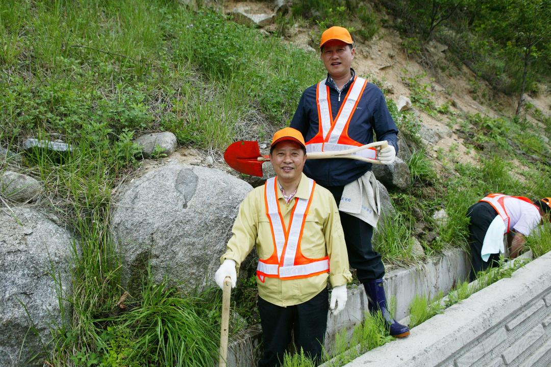 '강릉도로관리사업소 기동보수반 일일체험' 게시글의 사진(21) '2009-05-15 강릉도로관리사업소 기동보수반 일일체험 (21).jpg'