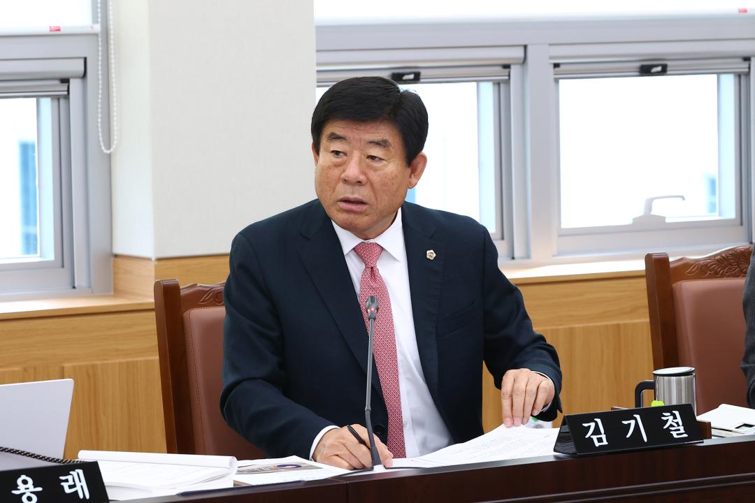 '2025년도 안전건설위원회 행정사무감사(건설교통국)' 게시글의 사진(27) '2025-11-07 2025년도 안전건설위원회 행정사무감사(건설교통국) (27).jpg'