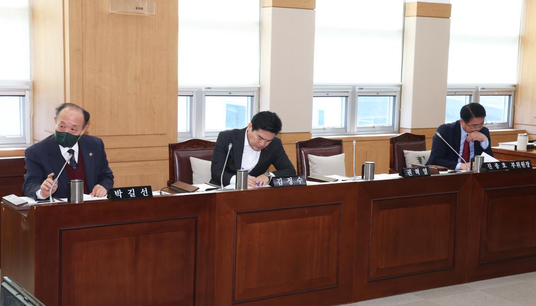 '제335회 제2차 농림수산위원회' 게시글의 사진(5) '2025-03-07 제335회 제2차 농림수산위원회 (5).jpg'