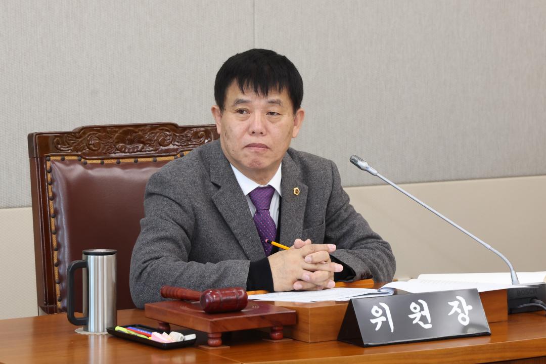 '제334회 제2차 교육위원회' 게시글의 사진(10) '2025-02-06 제334회 제2차 교육위원회 (10).jpg'