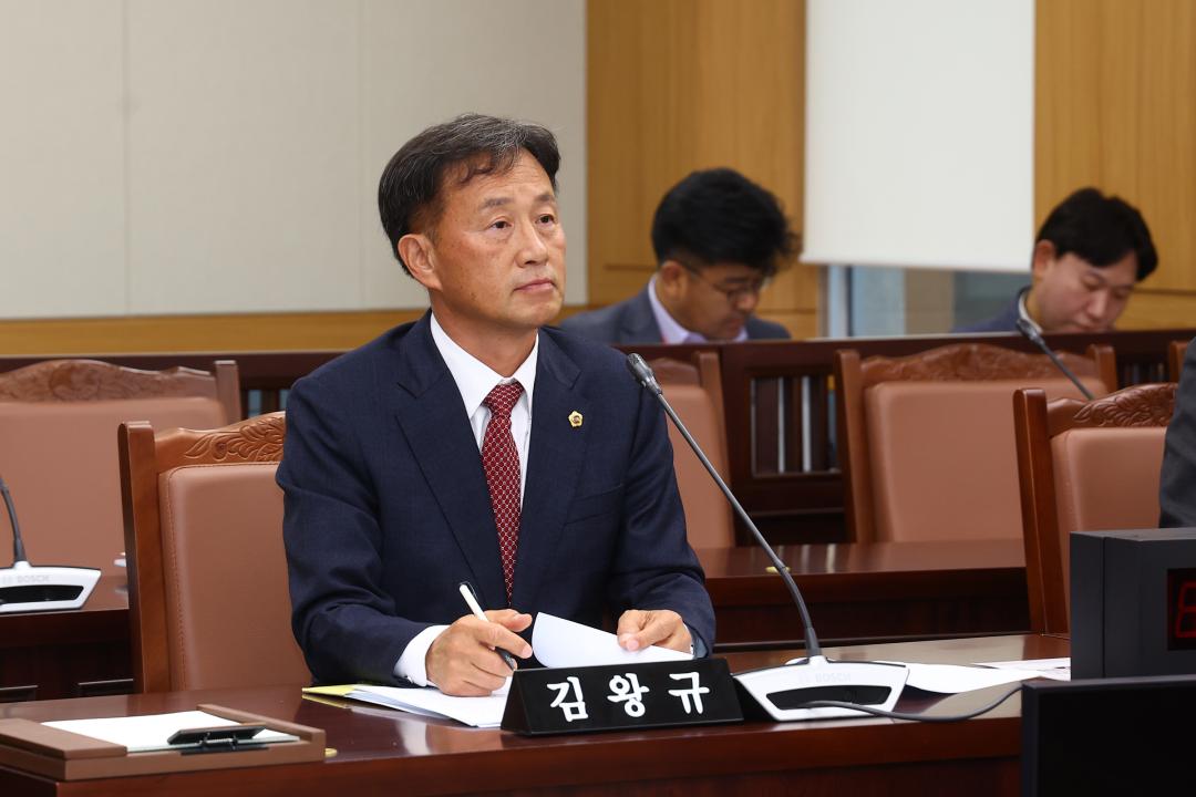 '제342회 제5차 안전건설위원회' 게시글의 사진(4) '2025-11-25 제342회 제5차 안전건설위원회 (4).jpg'