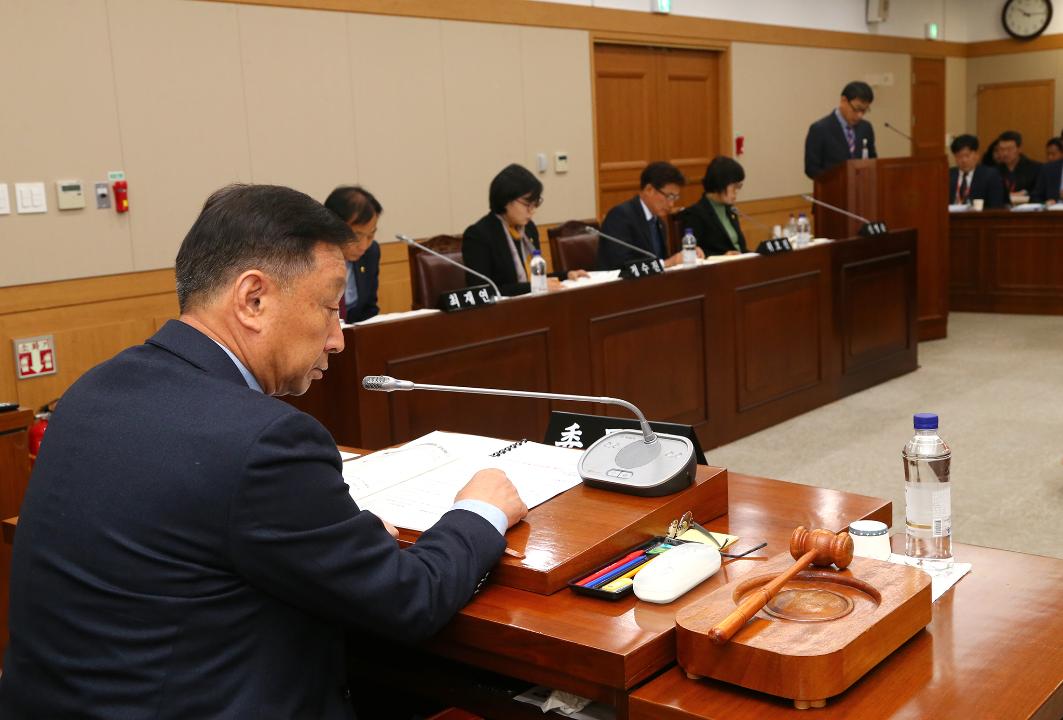 '2019년도 농림수산위원회 행정사무감사(환동해본부)' 게시글의 사진(17) '2019-11-15 2019년도 농림수산위원회 행정사무감사(환동해본부) (17).jpg'