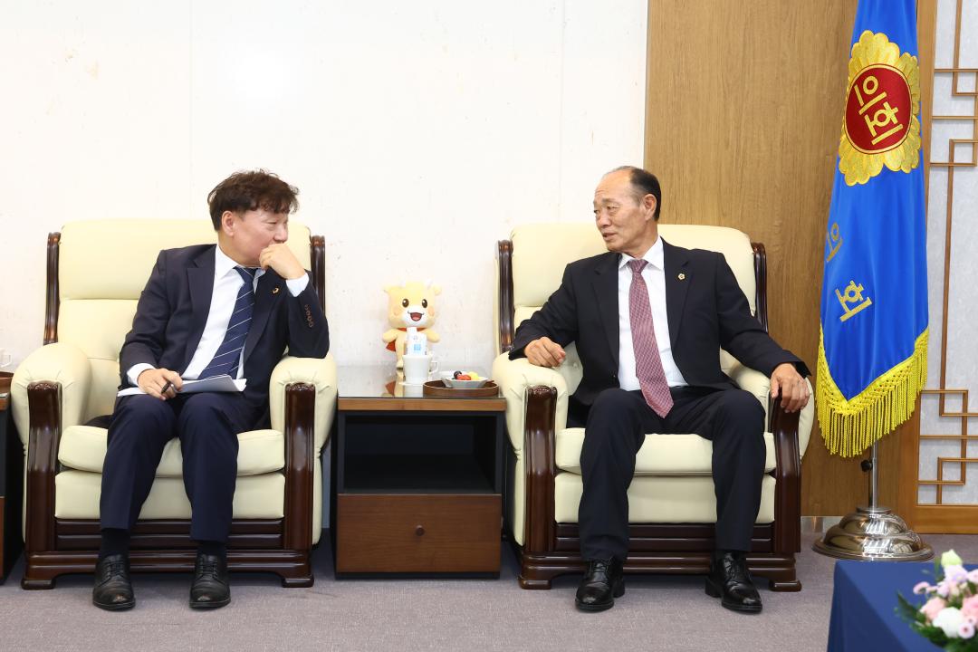 '대한민국시도의회의장협의회 2026년 제6차 임시회' 게시글의 사진(6) '2026-09-29 대한민국시도의회의장협의회 2026년 제6차 임시회 (5).jpg'