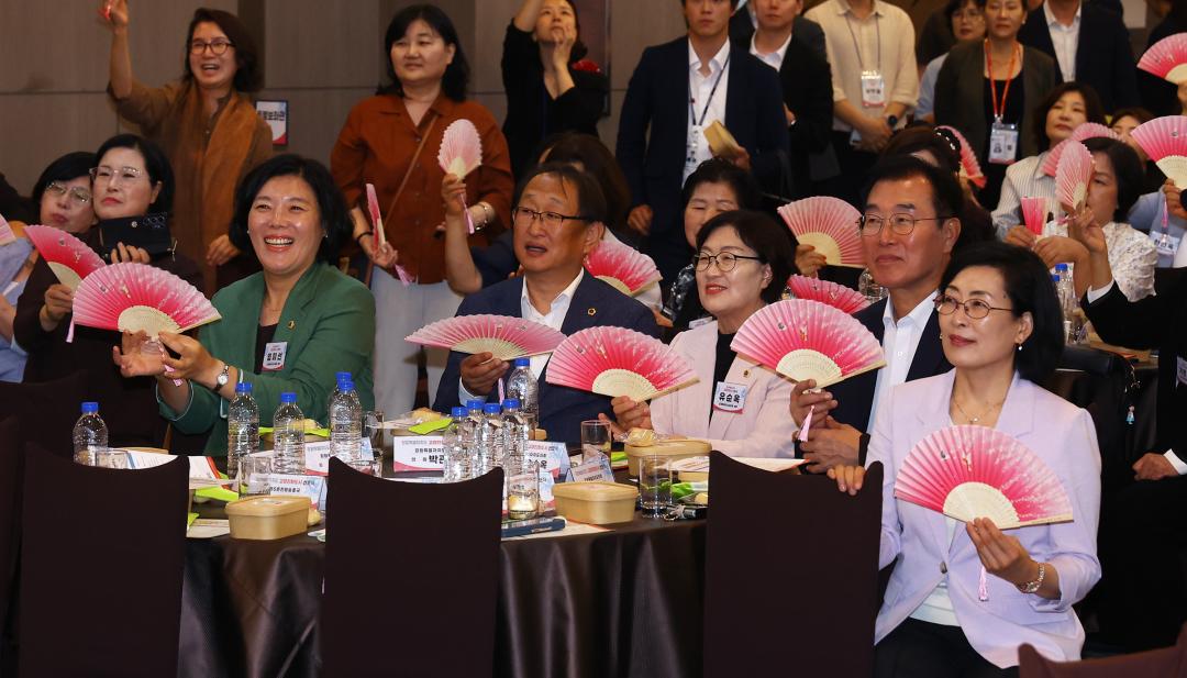 '강원특별자치도 고령친화도시 선포식' 게시글의 사진(25) '2025-06-20 강원특별자치도 고령친화도시 선포식 (25).jpg'