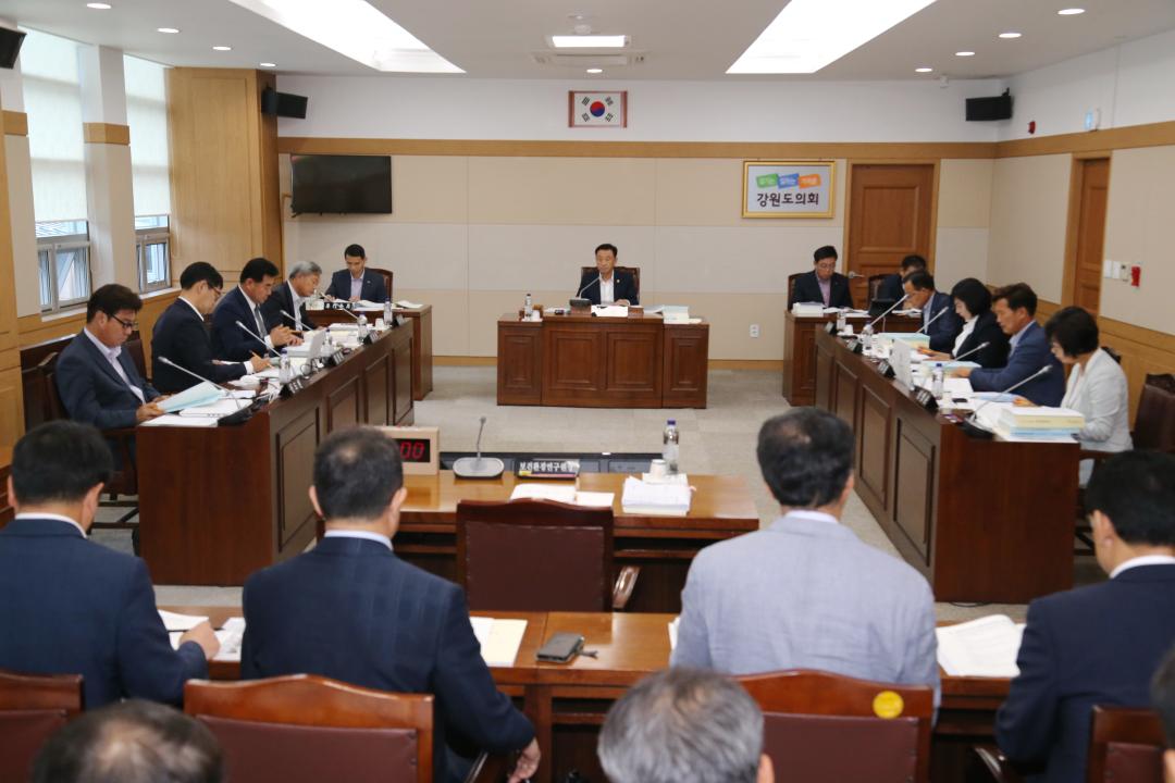 '제274회 제2차 농림수산위원회' 게시글의 사진(1) '2018-07-09 제274회 제2차 농림수산위원회 (1).JPG'