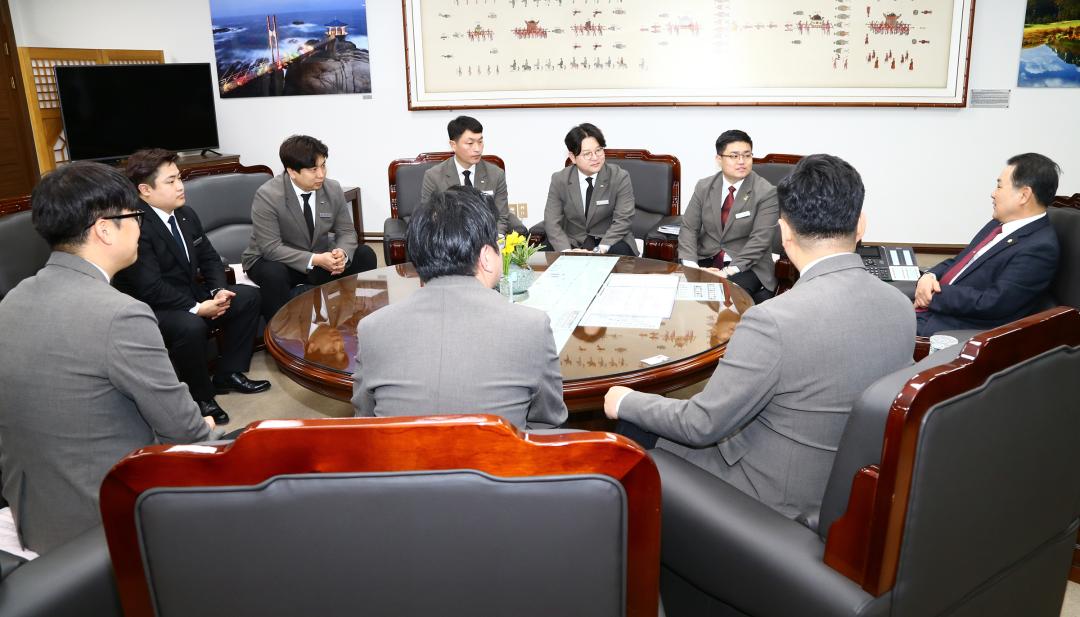 '강원특별자치도의회방문(강원특별자치도 JC회장단)' 게시글의 사진(5) '2025-03-06 강원특별자치도의회방문(강원특별자치도 JC회장단) (5).jpg'