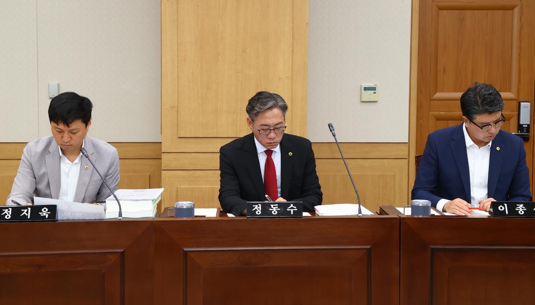 '제347회 제2차 의회운영위원회' 게시글의 사진(7) '2026-07-09 제347회 제2차 의회운영위원회 (7).jpg'