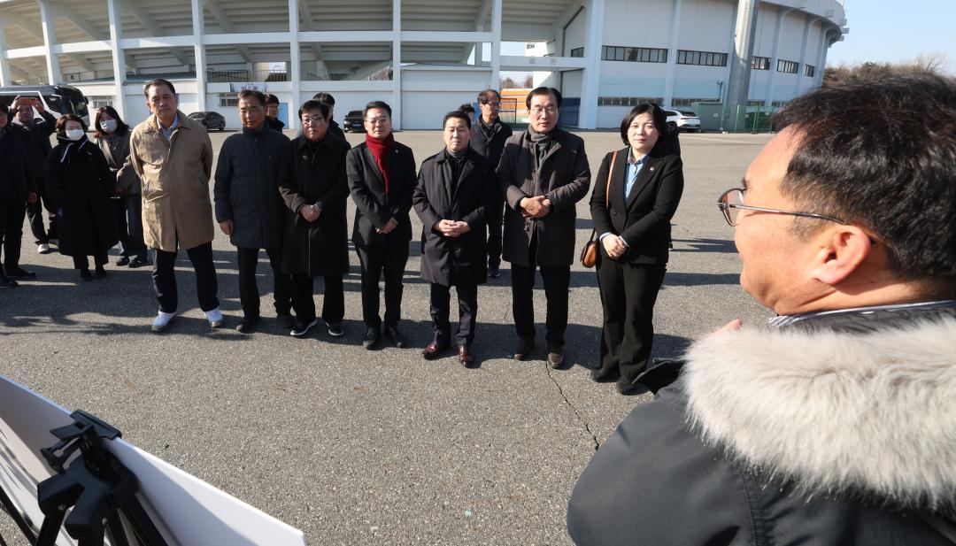'경제산업위원회 민생현장 방문' 게시글의 사진(9) '2025-02-11 경제산업위원회 민생현장 방문 (9) 속초수소충전소.jpg'
