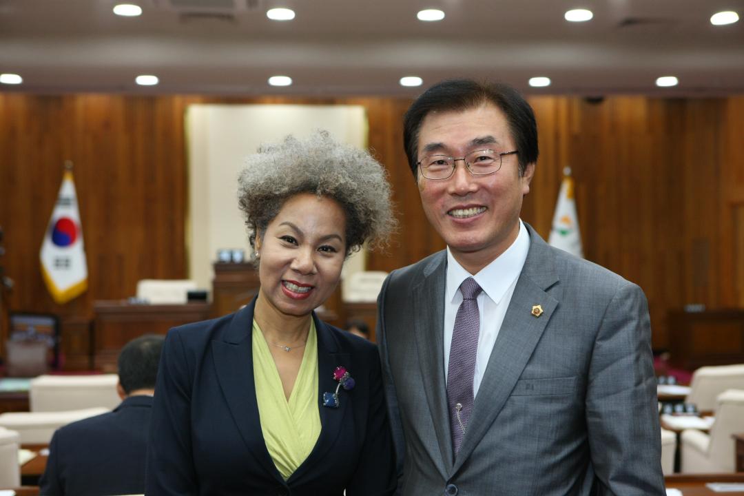 '제239회 제2차 본회의' 게시글의 사진(34) '2014-09-25 제239회 제2차 본회의 (34).jpg'