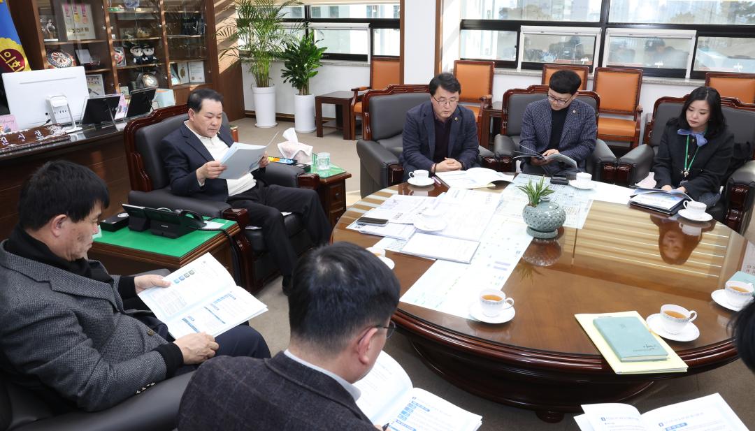 '교육위원회 IB 교육기관 벤치마킹 결과보고회' 게시글의 사진(9) '2025-02-10 교육위원회 간담 (9).jpg'