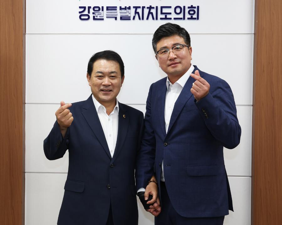'양양군의장 강원특별자치도의회 방문' 게시글의 사진(8) '2024-07-25 양양군의장 면담 (8).jpg'
