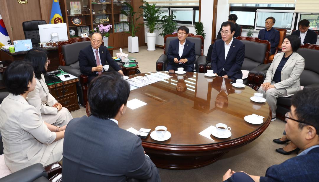 '강원특별자치도의회방문(춘천시의회)' 게시글의 사진(8) '2026-07-28 강원도의회방문(춘천시의회) (8).jpg'
