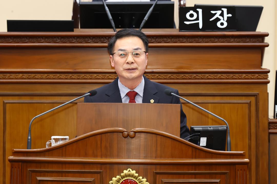 '제335회 제1차 본회의' 게시글의 사진(25) '2025-03-05 제335회 제1차 본회의 (25) 5분자유발언 강정호의원.jpg'