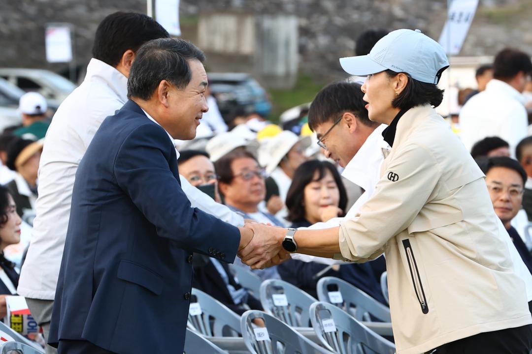 '제33회 강원특별자치도민생활체육대회 개회식' 게시글의 사진(8) '2025-09-26 제33회 강원특별자치도민생활체육대회 개회식 (8).jpg'