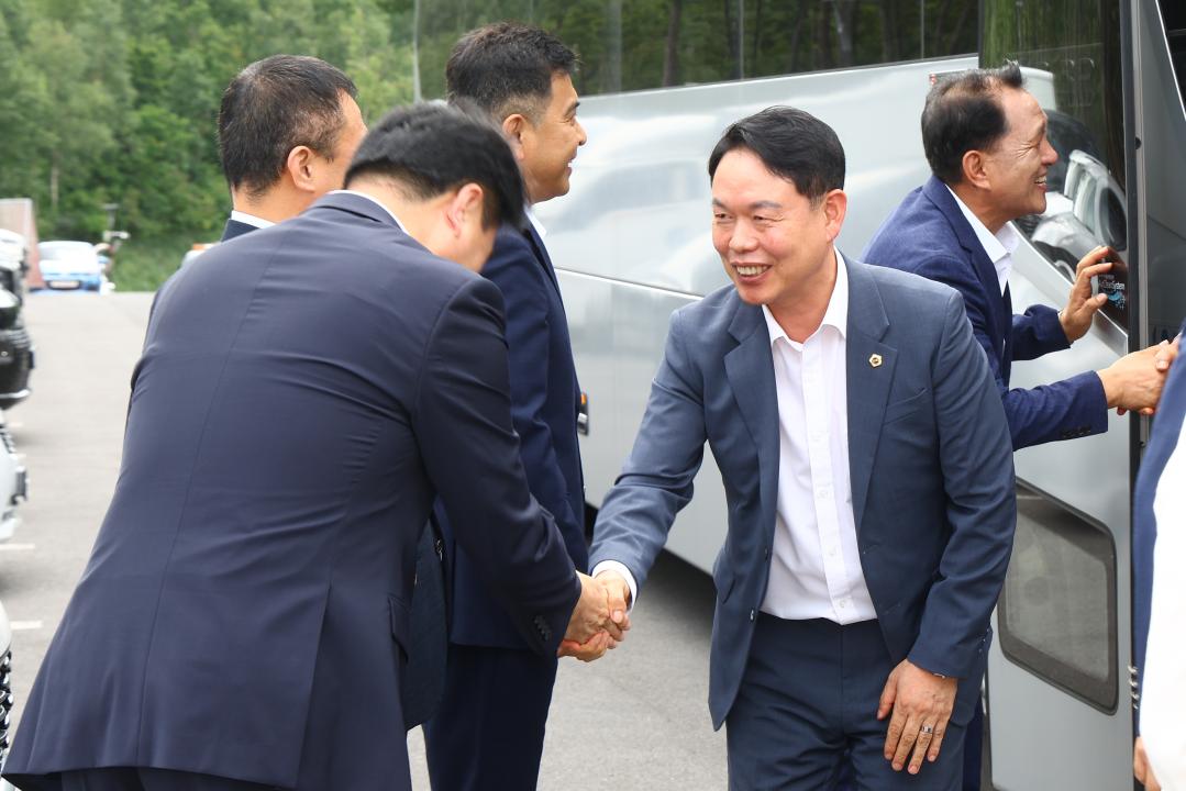 '대한민국시도의회운영위원장협의회 제11대 전반기 제9차 정기회' 게시글의 사진(10) '2025-08-21 대한민국시도의회운영위원장협의회 제11대 전반기 제9차 정기회 (9).jpg'