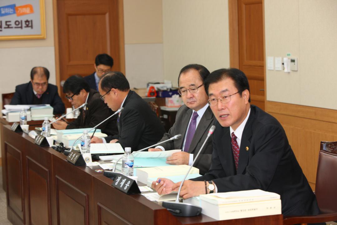 '제251회 제6차 경제건설위원회' 게시글의 사진(7) '2015-12-01 제251회 제6차 경제건설위원회 (7).JPG'