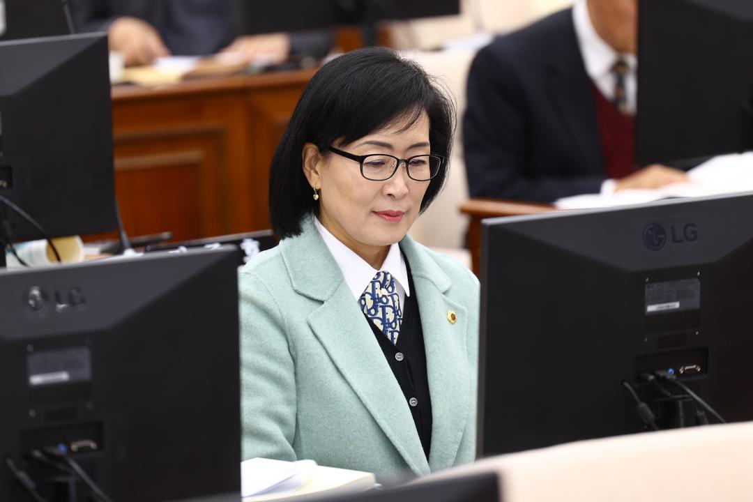 '제342회 제3차 예산결산특별위원회' 게시글의 사진(9) '2025-12-03 제342회 제3차 예산결산특별위원회 (9).jpg'