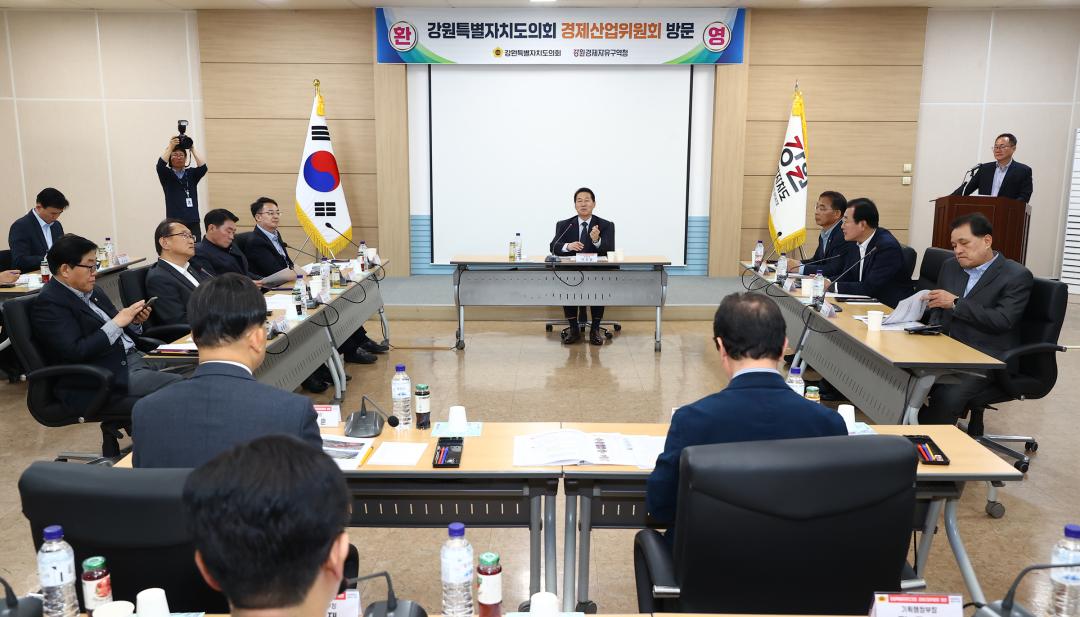 '제336회 경제산업위원회 현지시찰' 게시글의 사진(23) '2025-04-10 제336회 경제산업위원회 현지시찰 (22).jpg'